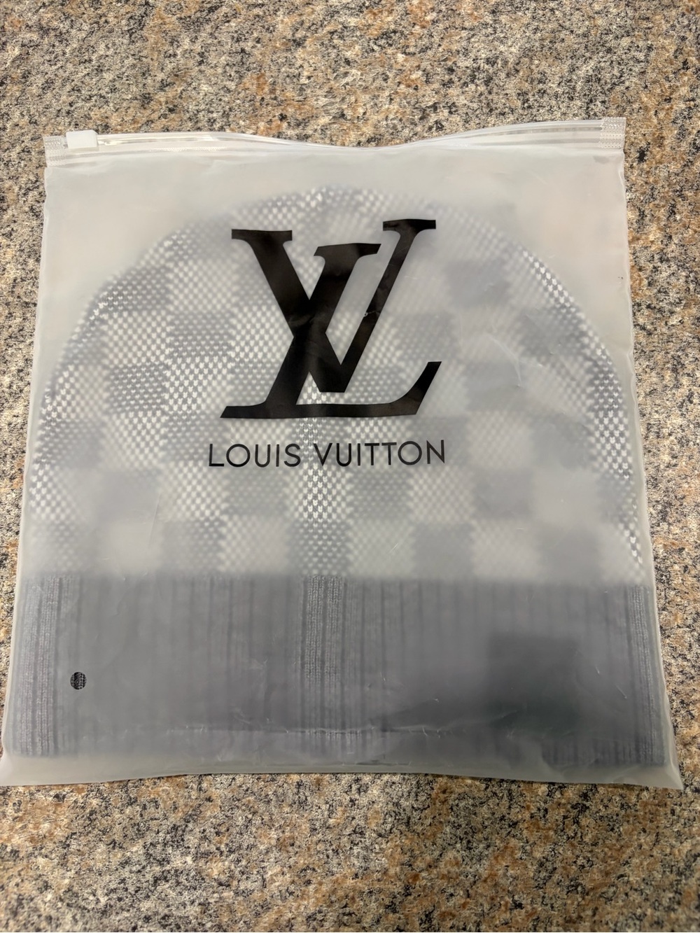 LSVN Men’s Gray Damier Knit Beanie